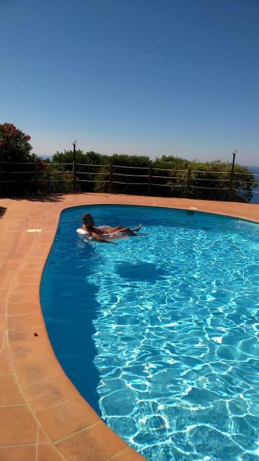 Domus De Janas Villa คอสตาพาราดีโซ ภายนอก รูปภาพ
